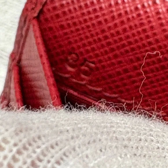 💯 Authentic PRADA Saffiano Red Compact Wallet with Box $795 - Picture 14 of 15